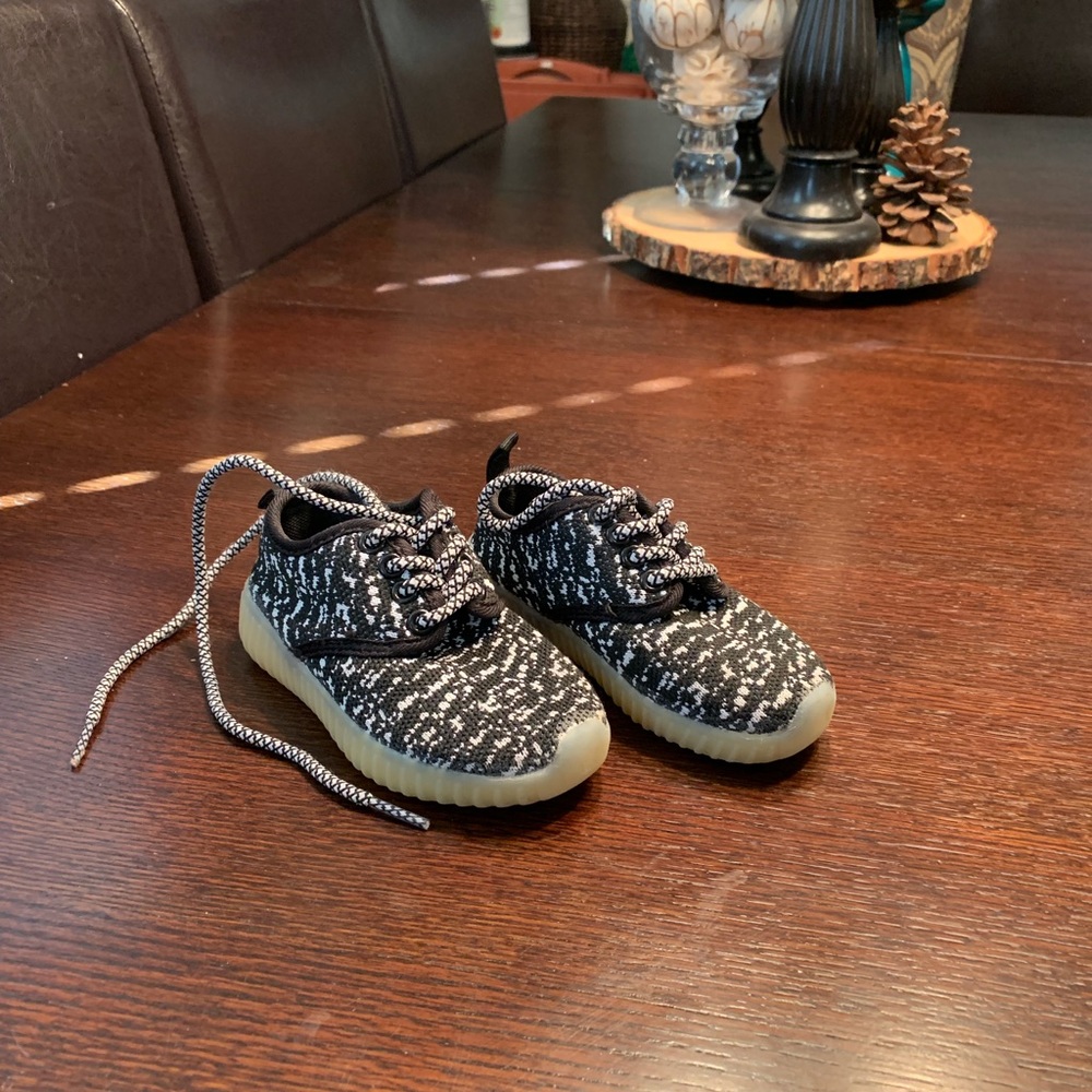 Light up shoes, Yeezy inspired